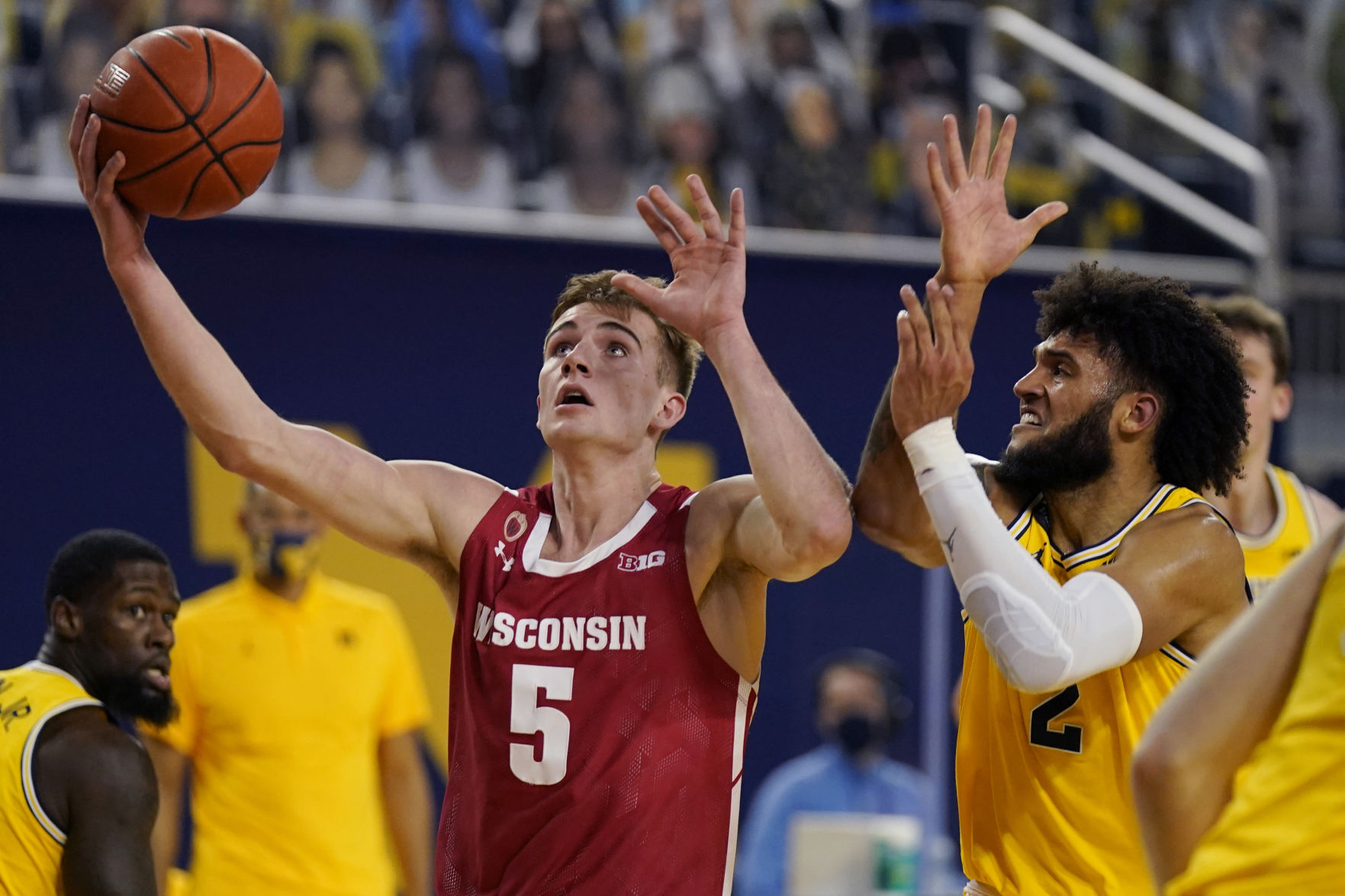 Michigan 77, UW 54